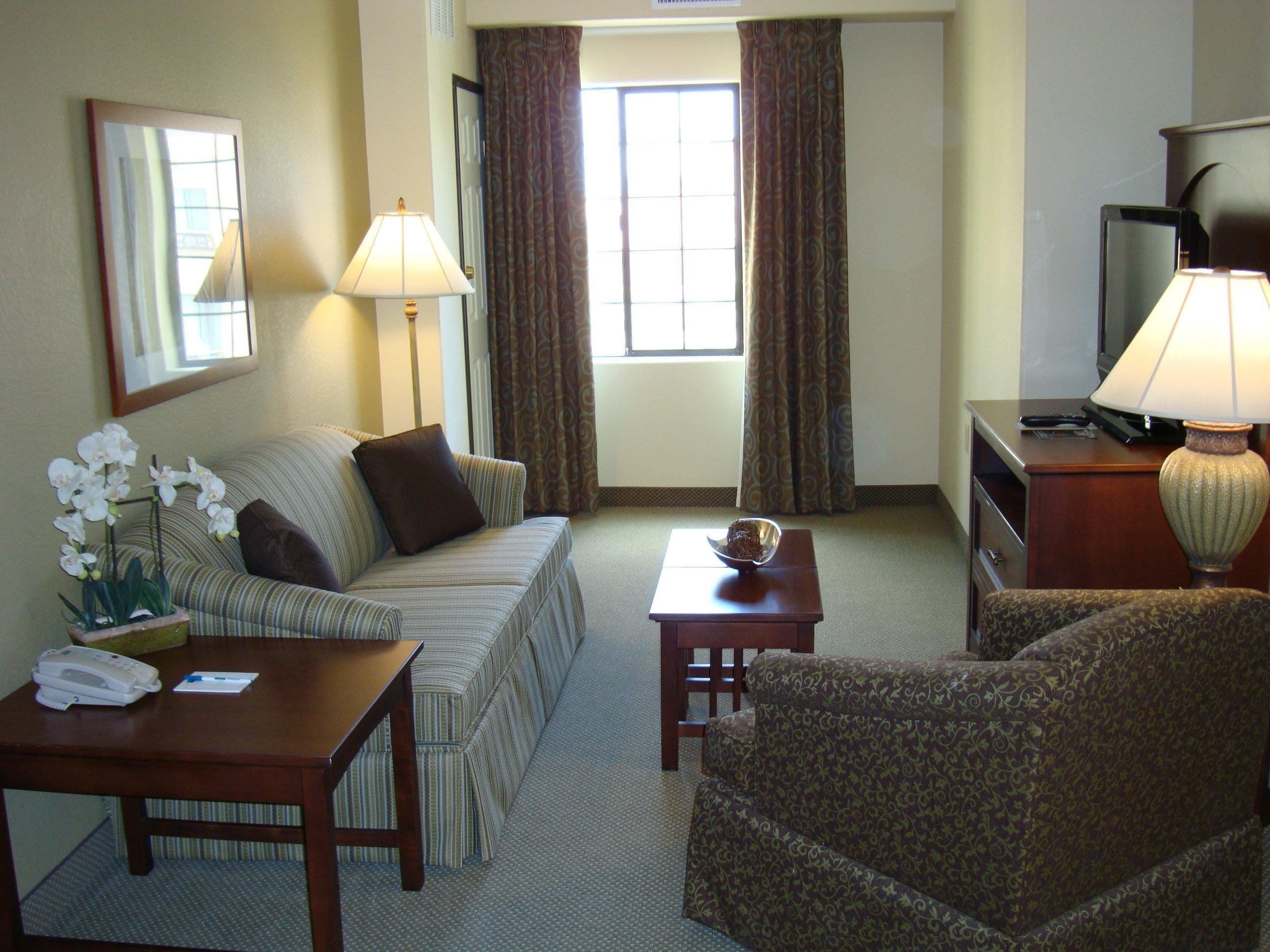Staybridge Suites Phoenix Glendale Sports Dist By Ihg Rom bilde