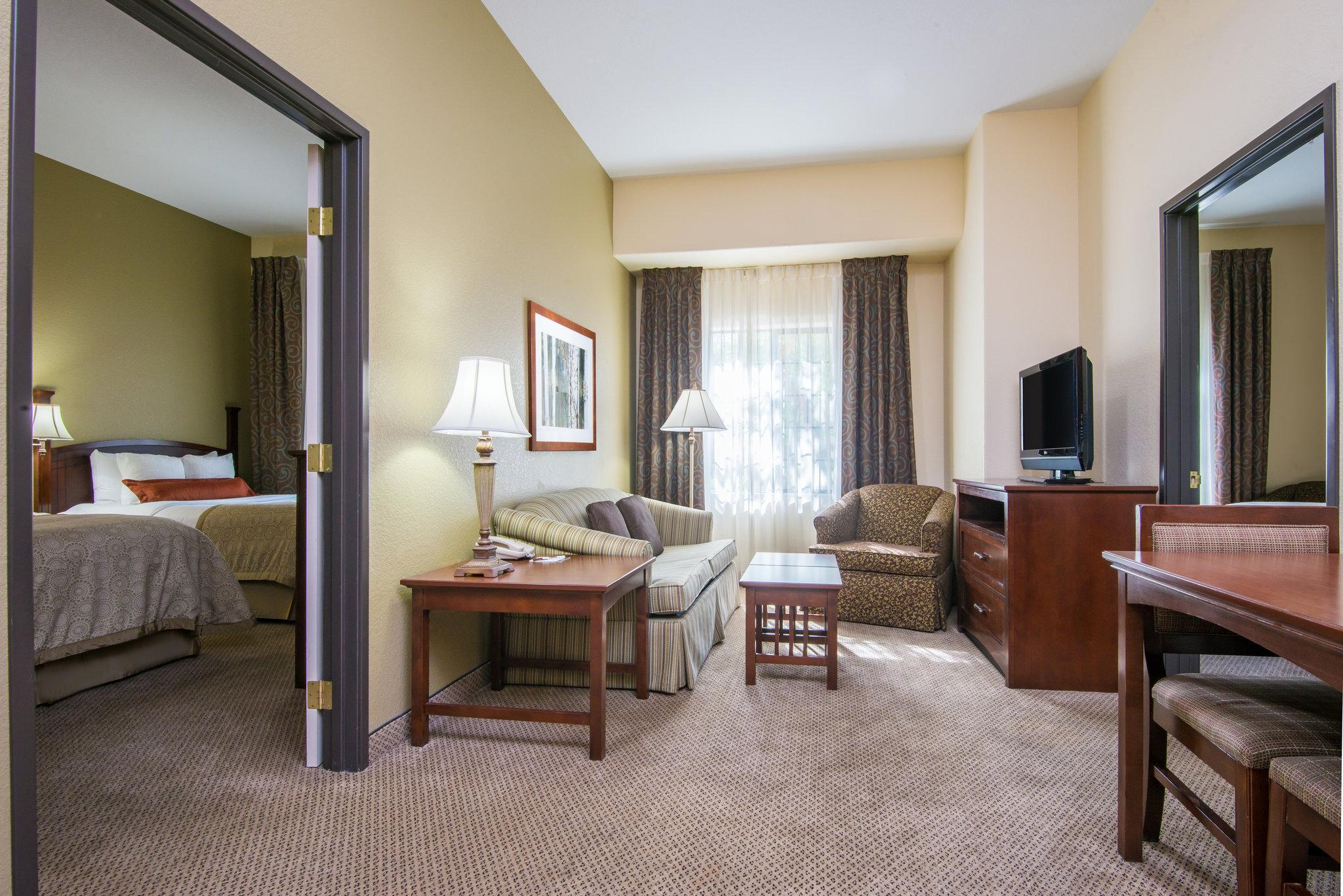Staybridge Suites Phoenix Glendale Sports Dist By Ihg Eksteriør bilde